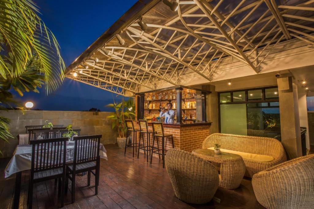 The Grand Cyclo Boutique Suite & Spa Σιέμ Ρέαπ Εξωτερικό φωτογραφία
